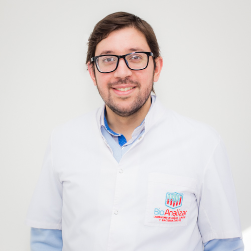 Dr. Claudio Dario Quiroga Lohaiza